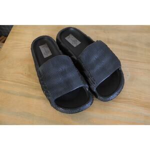 NWT Solemates Unisex Black Textured Foam Slide Slip On Sandal Mens 7 / Womens 9